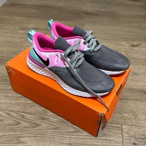 New Nike Odyssey React 2 FK Sz 6